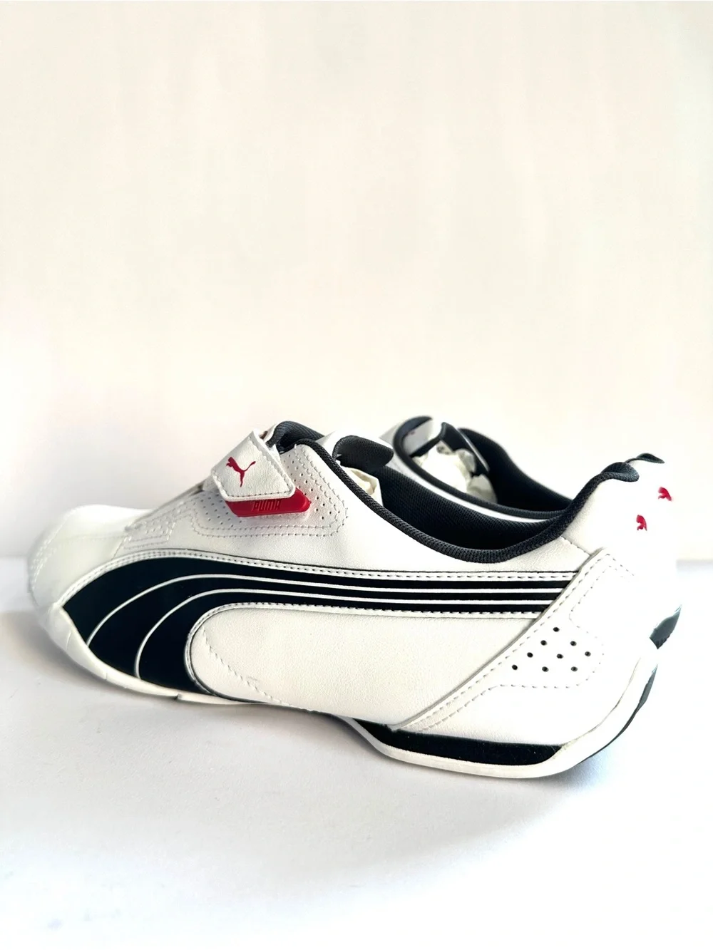 PUMA REDON MOVE MENS SNEAKERS RARE COLORWAY WHITE WHITE/BLACK/RED NEW Sz10.5